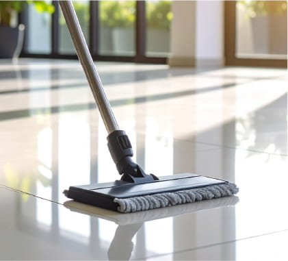 床の清掃（掃除機・モップ掛け）